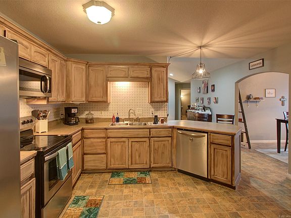 3rd image of 107 Chukker Dr