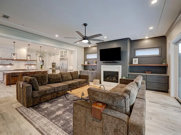 1322 Caywood Ln — Photo 14