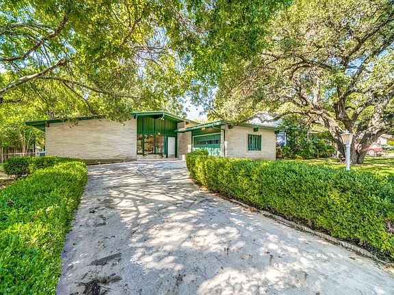 2nd image of 9911 Carolwood Dr