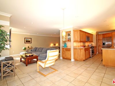 8828 Pershing Dr APT 113, Playa Del Rey, CA, 90293