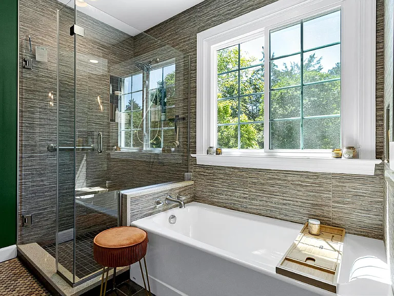 2711 Ashland Dr — Photo 27
