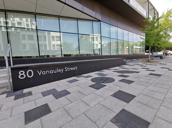 (undisclosed Address), Toronto, ON M5T 0C9