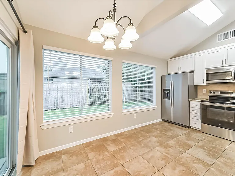 18515 Meadows Way Dr — Photo 8