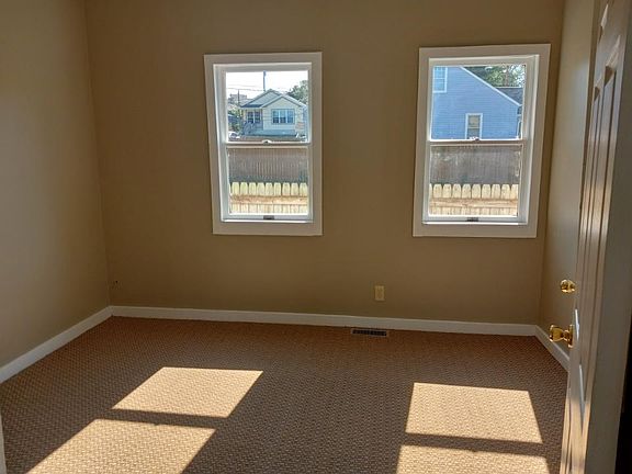 Downstairs bedroom #1