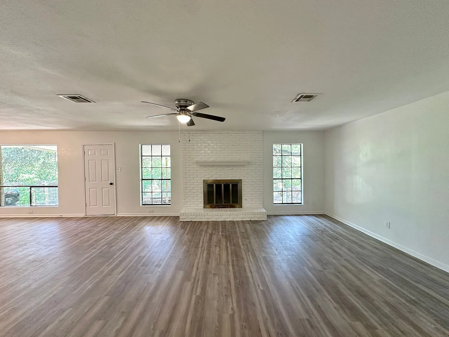 Price Drop! Pets Accepted! — Photo 2