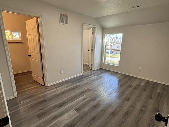 4th image of 10524 Farm Road 2180 Unit 19