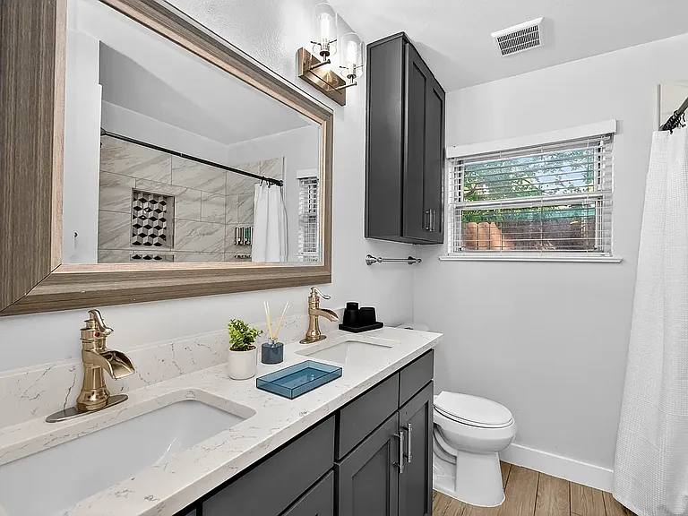 1809 Salem St — Photo 24