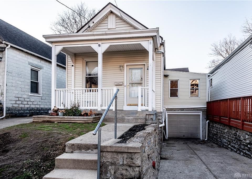 1st image of 5661 Prosser Ave