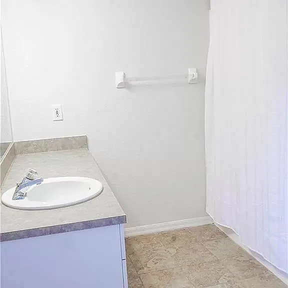 17556 Brentwood Ct — Photo 8