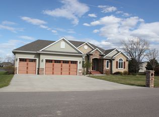 331 Renee Rd, Doniphan, NE 68832