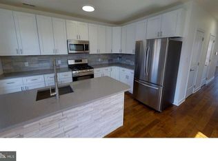 926 N 15th St #3, Philadelphia, PA 19130