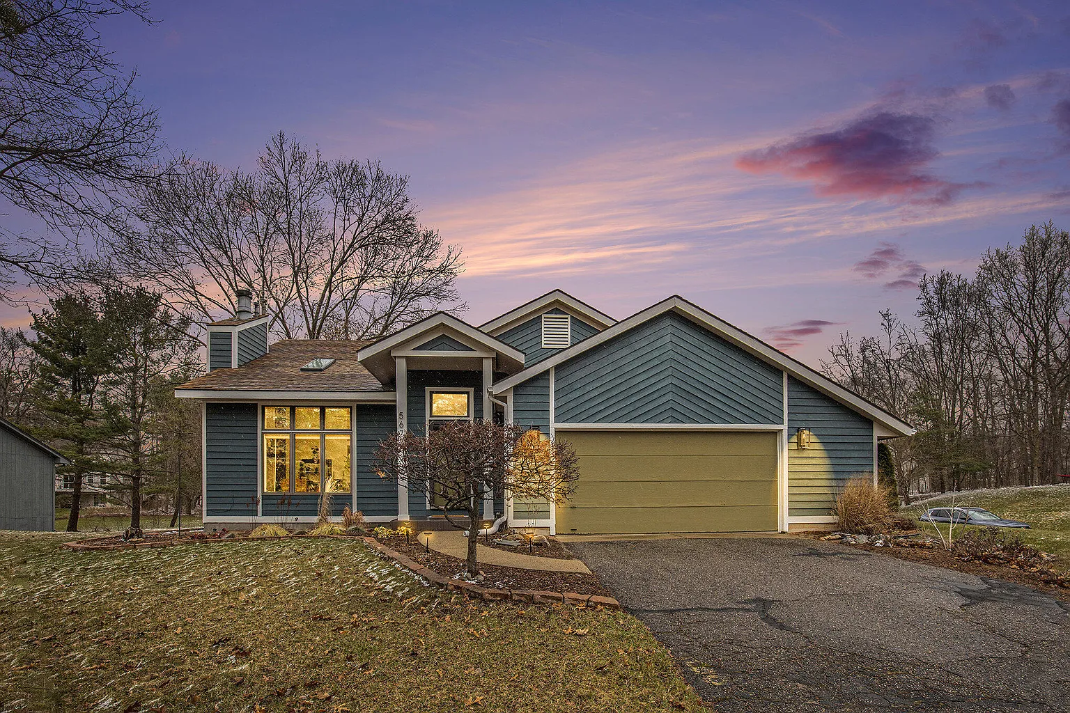 5673 Arroyo Vista Dr NE photo 1