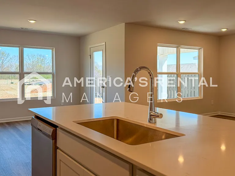 9945 Sequoyah Cove Dr SE — Photo 20