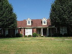 Full Brick Rancher on Large Corner Lot