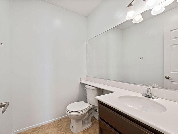 3rd image of 44300 Camino Azul