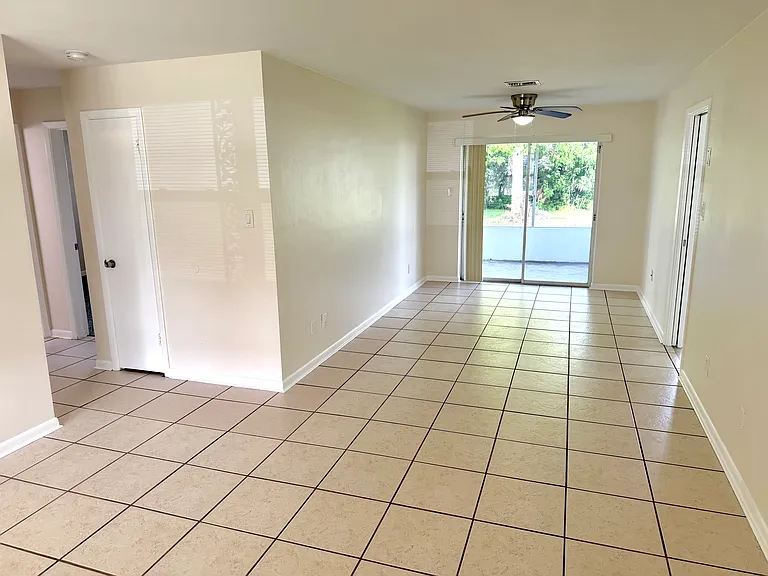 208 Plumosa Dr — Photo 4