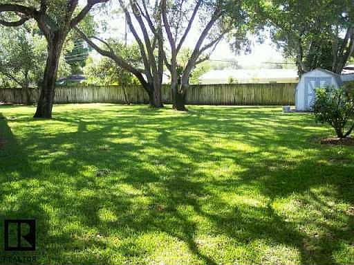 HUGE PARK-LIKE YARD