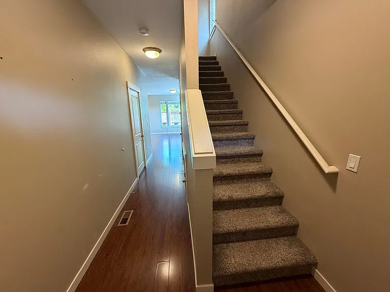 10460 SW Wilsonville Rd #6 — Photo 6