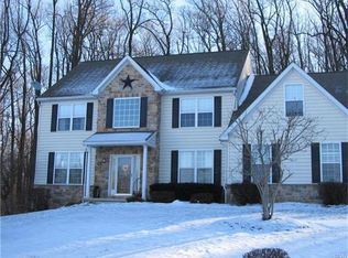 221 Ruth Rd, Fleetwood, PA 19522