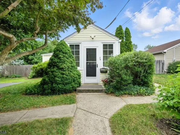 29 W Park Ave, Middletown Twp., NJ 07718