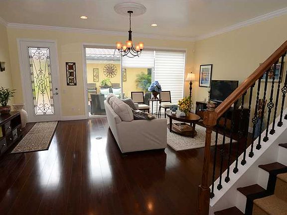 5th image of 8621 Lower Villagewalk Cir
