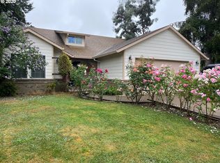 3055 NE Brogden St, Hillsboro, OR 97124