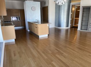 5600 N Lake Dr Unit 205, Whitefish Bay, WI 53217