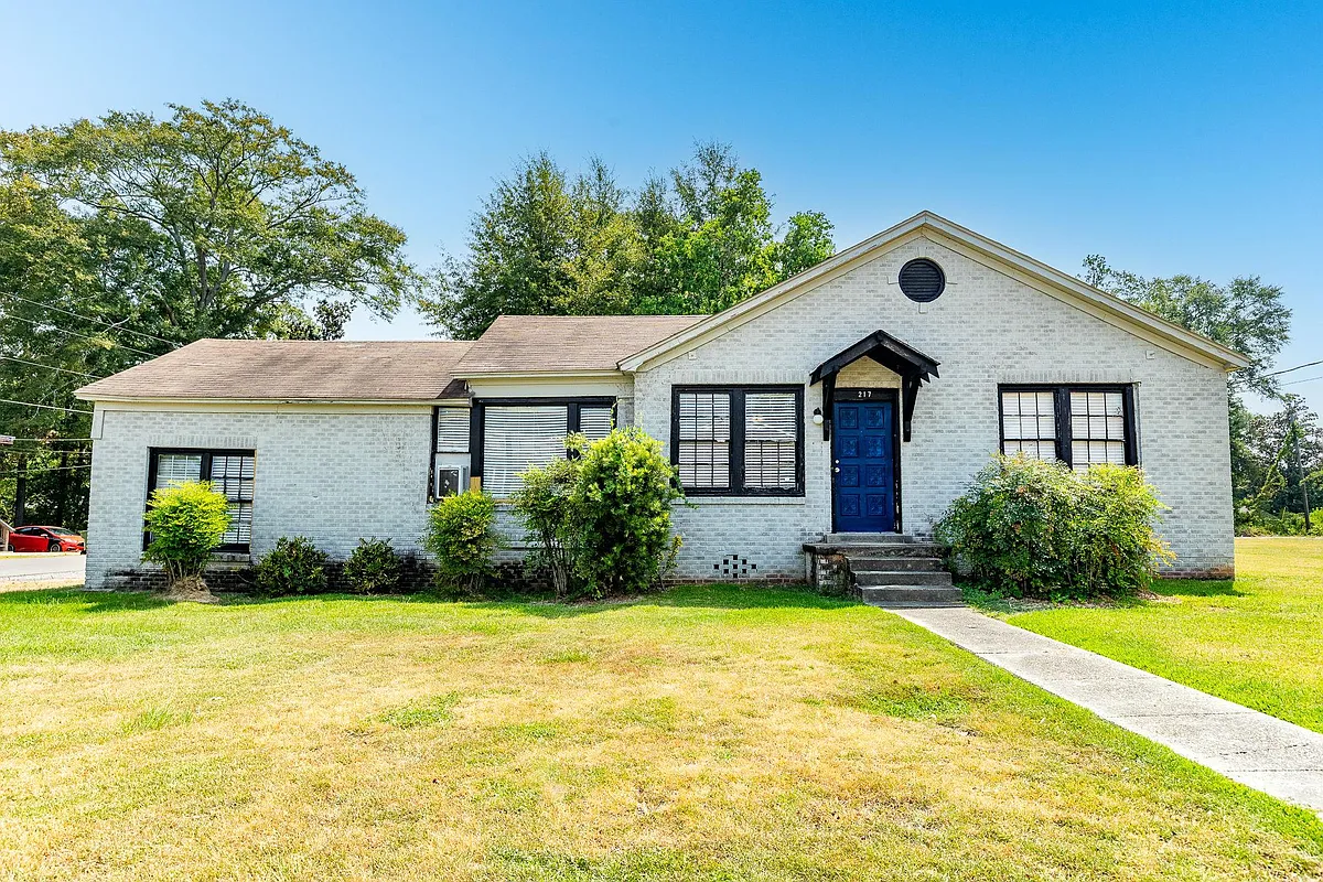 Building Photo - 217 N 25th Ave