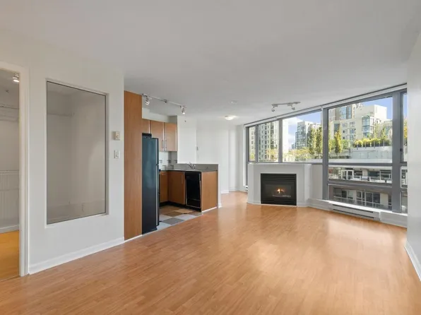 501 Pacific St #1010, Vancouver, BC V6Z 2X6