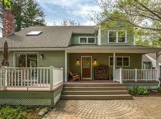 99 Groton St, Pepperell, MA 01463