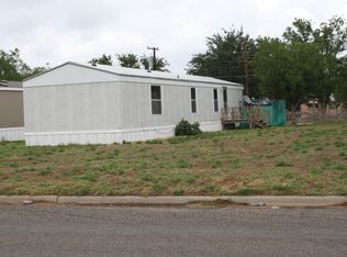 204 NW 8th St, Andrews, TX 79714