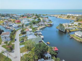 6323 Harbor Dr, Hudson, FL 34667