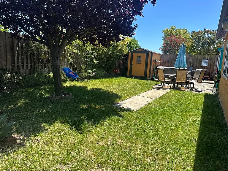115 Azalea Ct — Photo 30