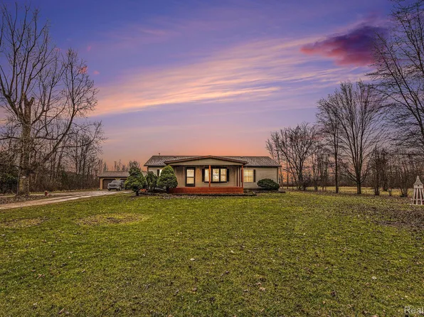 11533 Dunn Rd, Riley, MI 48041