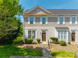 542 Goldstaff Ln, Charlotte, NC 28273