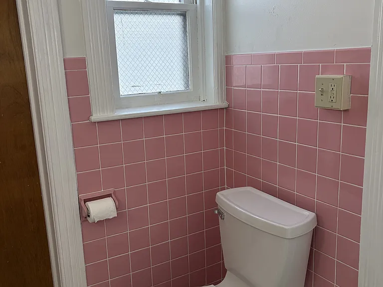 1341 Linden St #2F — Photo 8