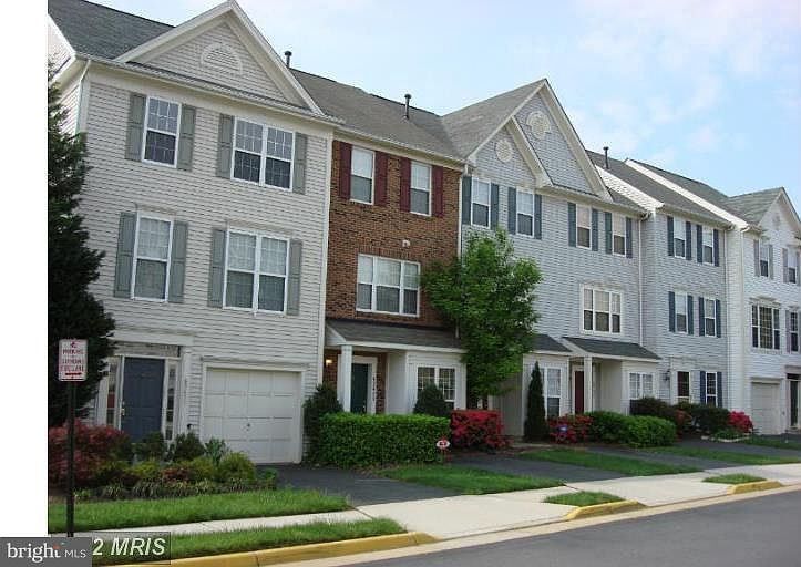 1st image of 45431 Clarkes Crossing Sq