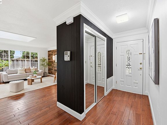 2nd image of 3971 Baldwin Ct