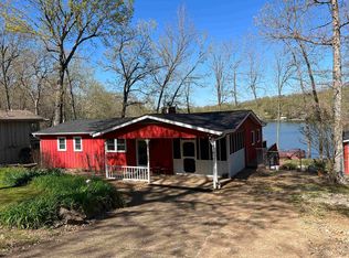 47 W Lakeshore Dr, Cherokee Village, AR 72529