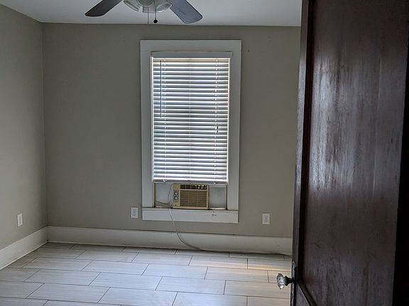 3rd image of 3105 Avenue M 1/2 #1