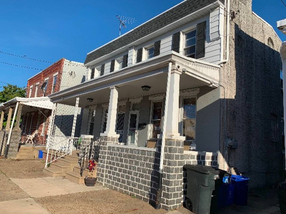 2nd image of 4340 Almond St