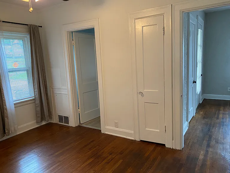 5500 Bosworth Pl #4 — Photo 11
