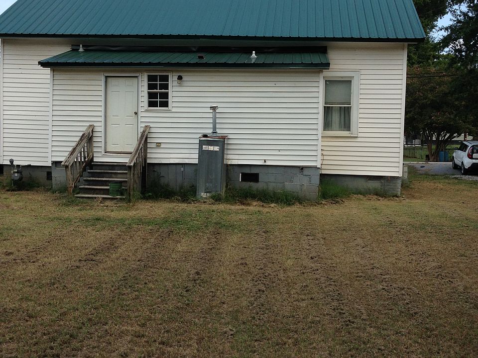2nd image of 617 Barnwell St