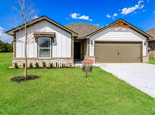1601 Crimson Lake Blvd, El Reno, OK 73036
