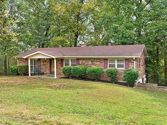 2nd image of 640 Dogwood Dr