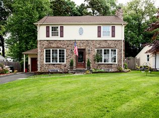 35 Fairview Ave, Summit, NJ 07901