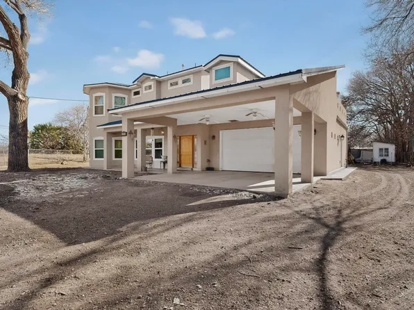 2402 Lakeview Rd SW, Albuquerque, NM 87105