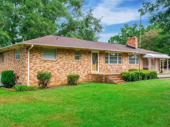 107 Whitten Rd, Pelzer, SC 29669