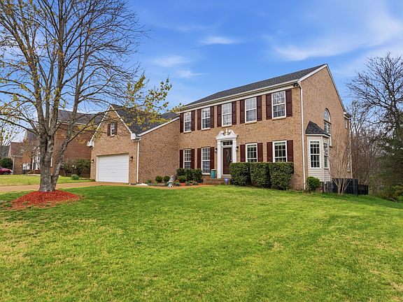 5th image of 1308 Sweetwater Dr