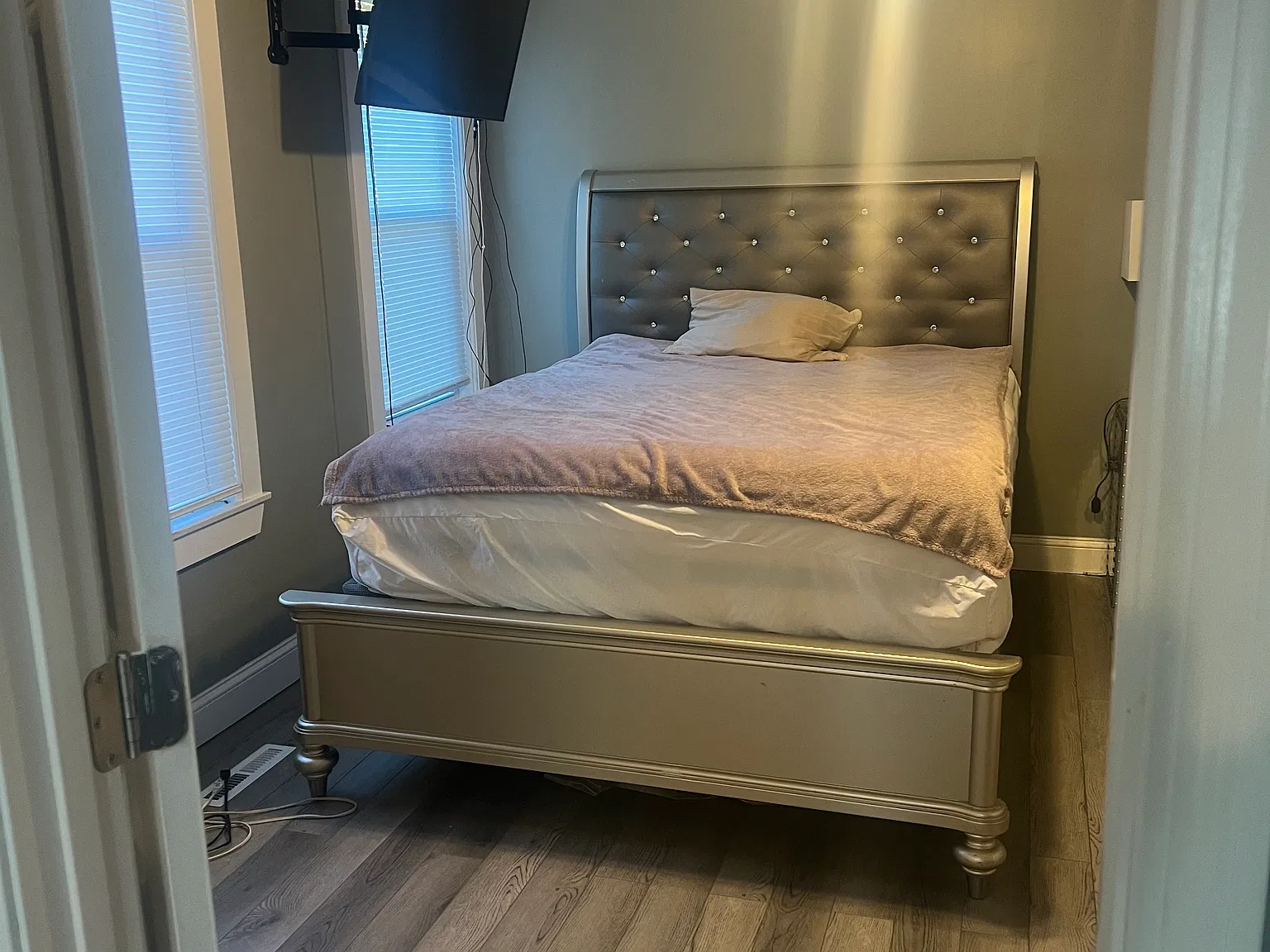 1 bed, 750 sqft, $2,200 — Photo 3